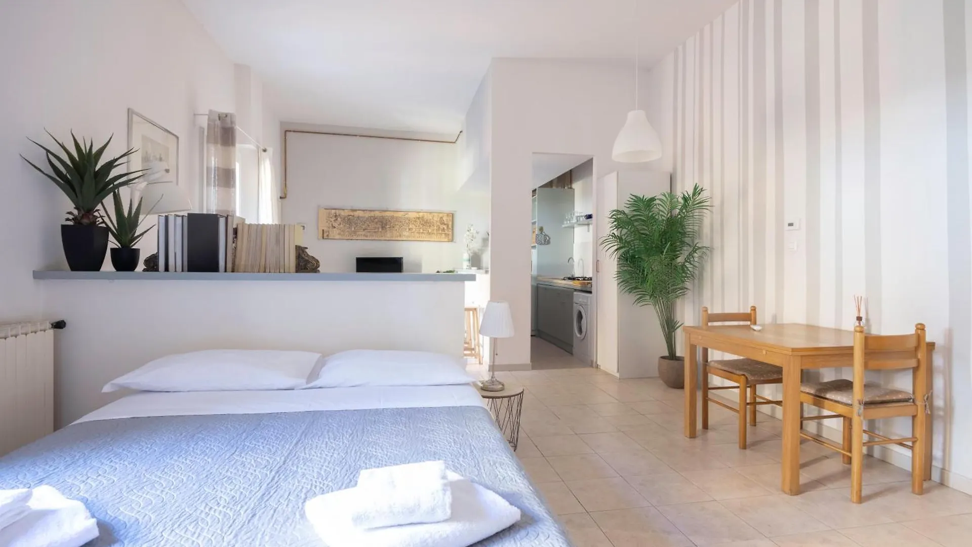 Santo Stefano, Bologna By Short Holidays 0*,  Italy